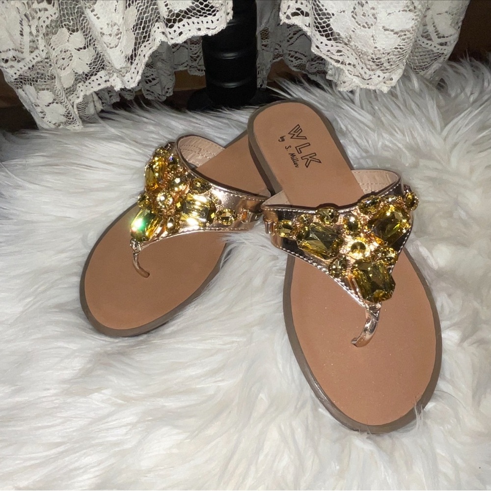 Elegant Women's Sandals with Gemstone Accents